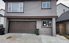 Modern Family Home With Guest Heat Garage, Pet-Friendly!- No Basement